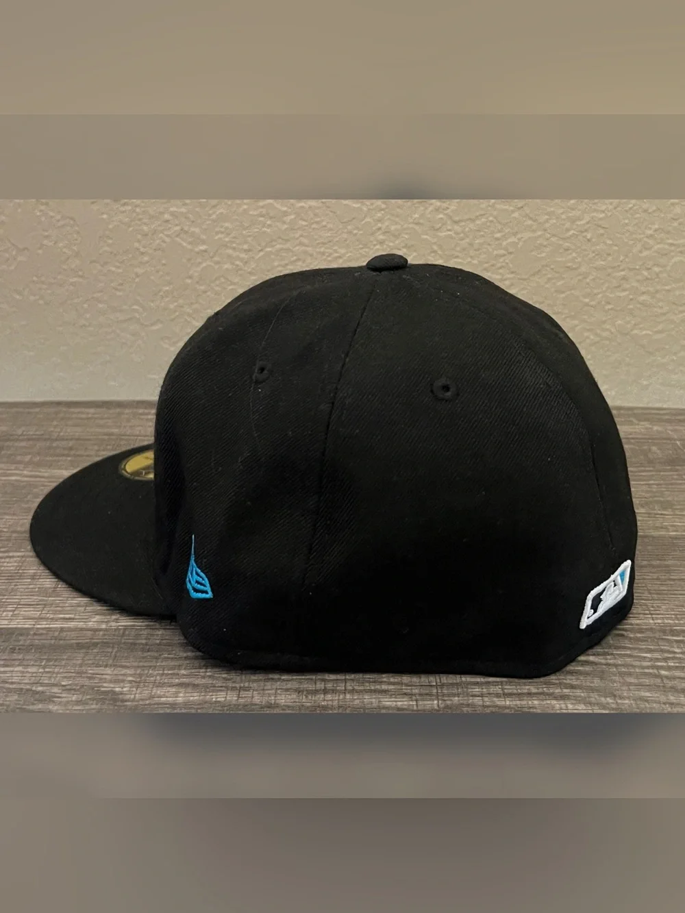 New Era Authentic Collection 59FIFTY Fitted Miami Marlins Hat Size-7 3/8